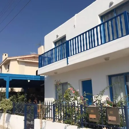 La Serena Daire Pafos